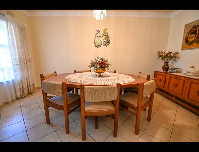 4 BEDROOM TOWNHOUSE FOR SALE IN WESTVILLE